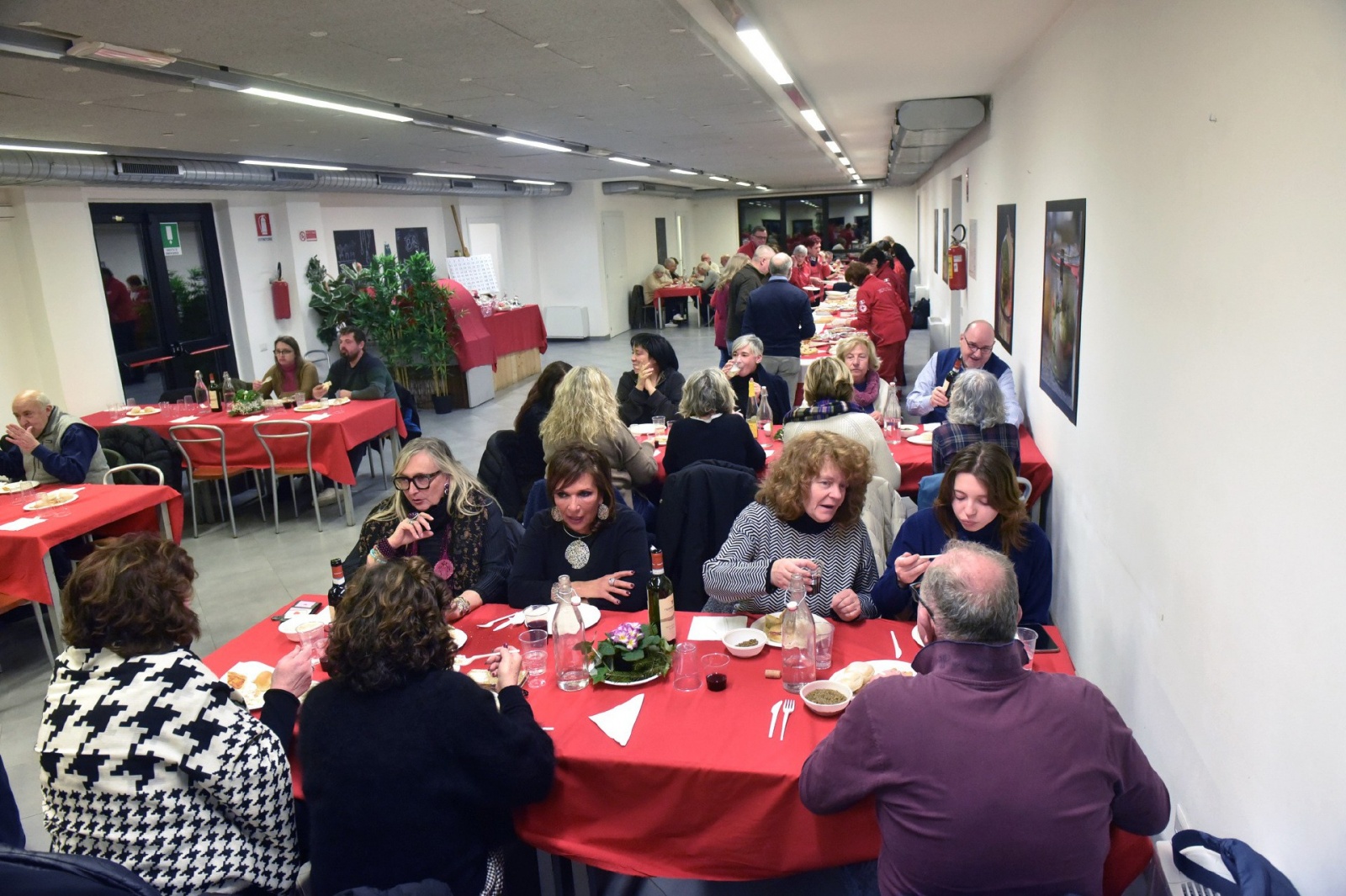 VARESE. CENA POLENTATA BENEFICA CROCE ROSSA ITALIANA C.R.I.