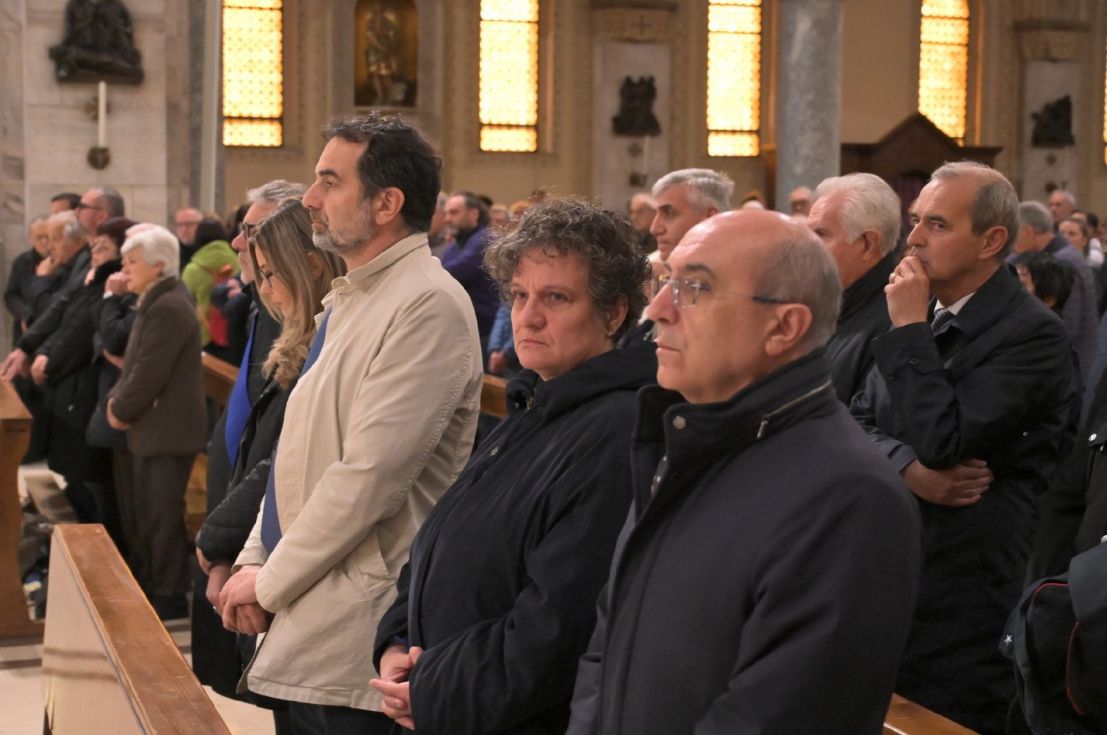 CASTELLANZA FUNERALI MIRELLA CERINI SINDACO DI CASTELLANZA CHIESA DI SAN GIULIO