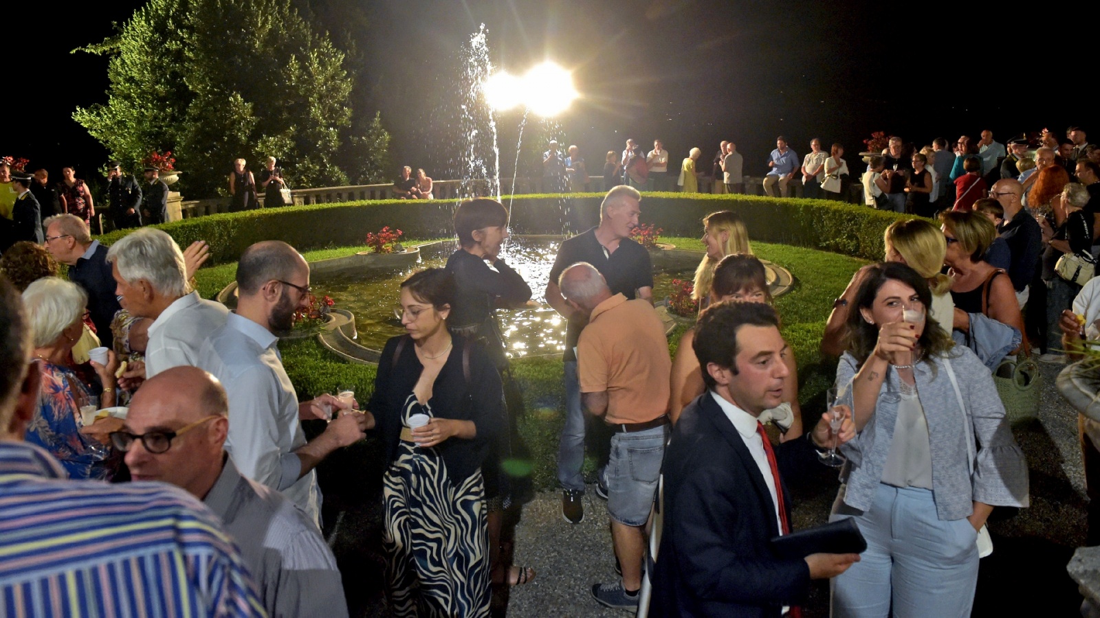 GAZZADA. CONCERTO BANDA MUSICALE GUARDIA DI FINANZA A VILLA CAGNOLA