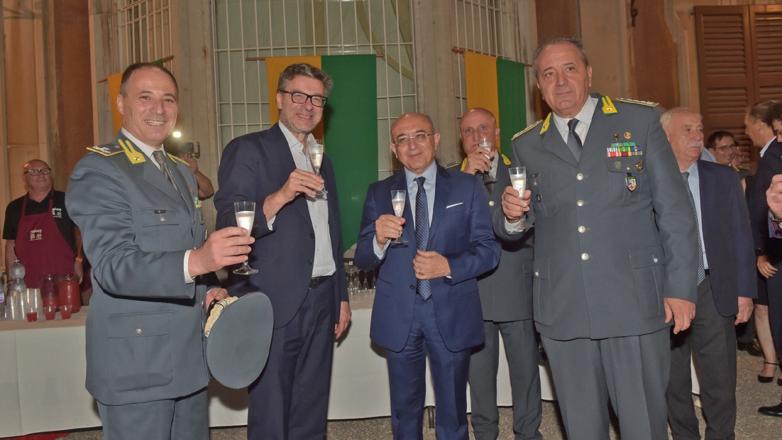 GAZZADA. CONCERTO BANDA MUSICALE GUARDIA DI FINANZA A VILLA CAGNOLA NELLA FOTO GEN. SCIARAFFA, MIN. GIORGETTI, PREFETTO PASQUARIELLO, GEN. CARRARINI