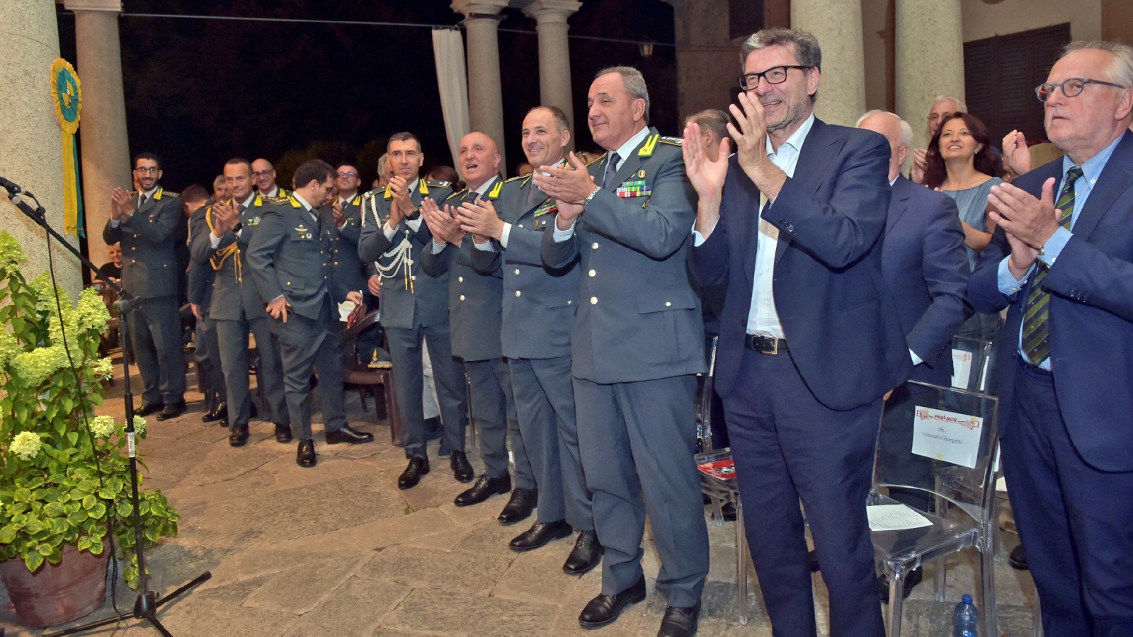 GAZZADA. CONCERTO BANDA MUSICALE GUARDIA DI FINANZA A VILLA CAGNOLA