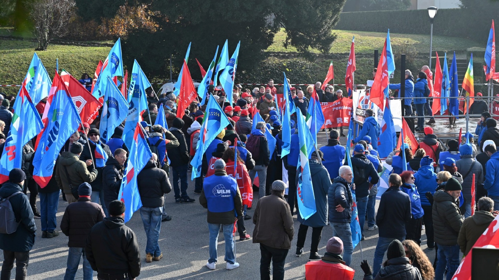 VARESE SCIOPERO GENERALE 29 NOVEMBRE PER CAMBIARE LA MANOVRA DI BILANCIO