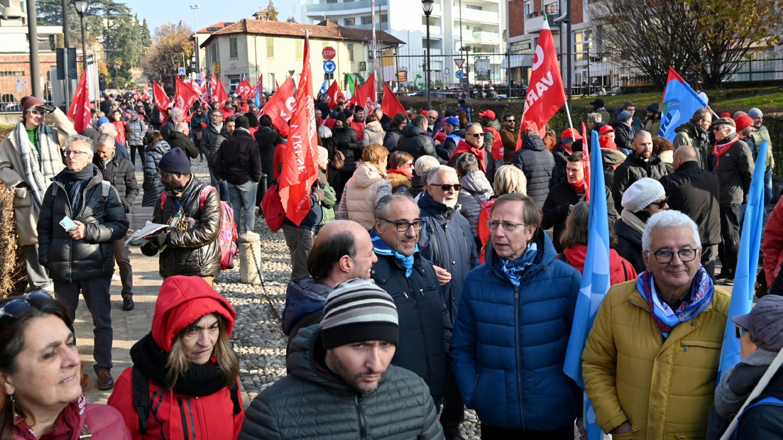 VARESE SCIOPERO GENERALE 29 NOVEMBRE PER CAMBIARE LA MANOVRA DI BILANCIO