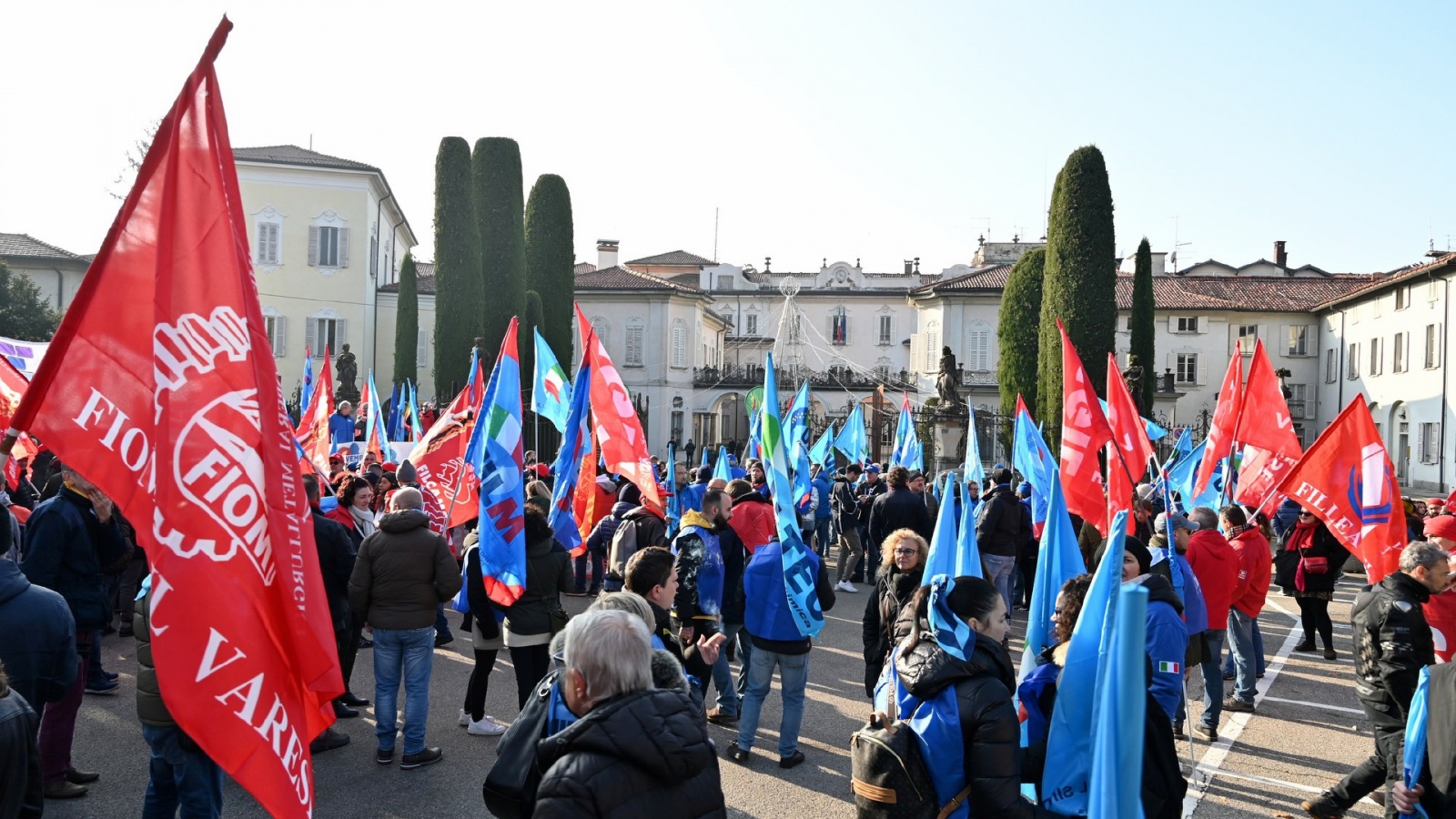 VARESE SCIOPERO GENERALE 29 NOVEMBRE PER CAMBIARE LA MANOVRA DI BILANCIO