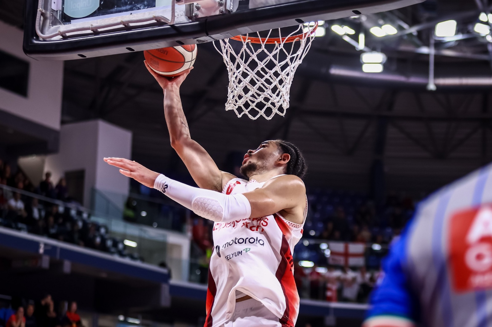 Oliver Nkamhoua EA7 Emporio Armani Milano - Openjobmetis Varese Legabasket Serie A Unipol 2025/2026 17a giornata Milano, 26/01/2025 Foto Susanna Arioli / Ciamillo-Castoria