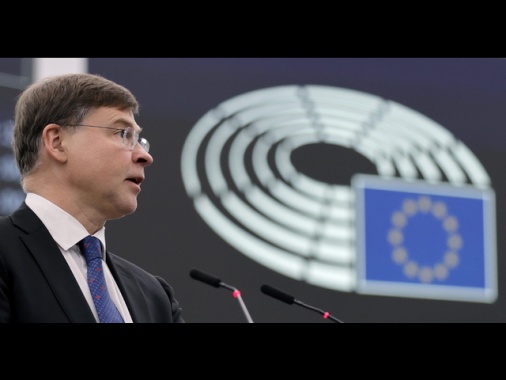 Dombrovskis, a giugno chiederemo procedure per disavanzo