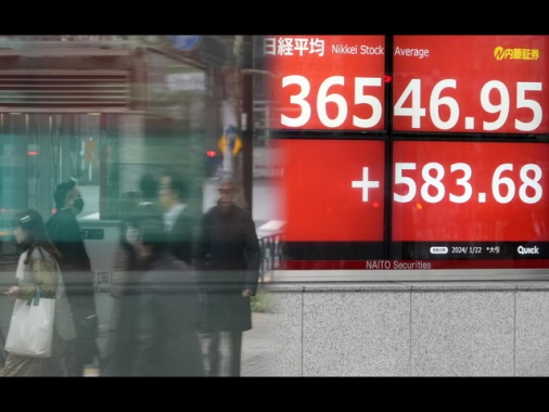 Borsa: Tokyo, apertura in rialzo (+0,37%)