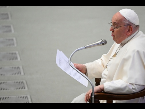 Il Papa, troppi civili vittime inermi delle guerre