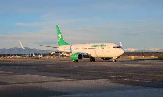 Il primo volo della Turkmenistan Airlines all’aeroporto di Milano Malpensa