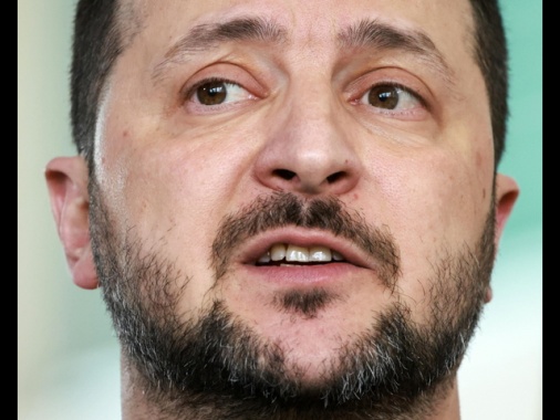 Zelensky, serve volontà politica per proteggere l'Ucraina