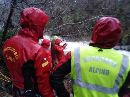 Morto in canoa, indagati due istruttori e 9 vigili del fuoco