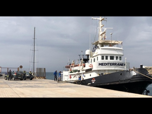 Fermo e multa da 10mila euro per la Mare Jonio