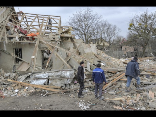 Attacchi russi nella regione di Zaporizhzhia, 3 morti