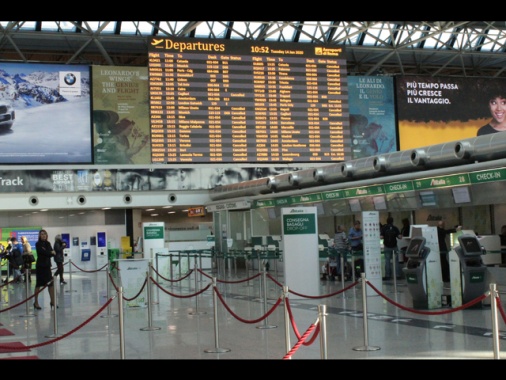 EasyJet sospende i voli su Tel Aviv fino a domenica 21