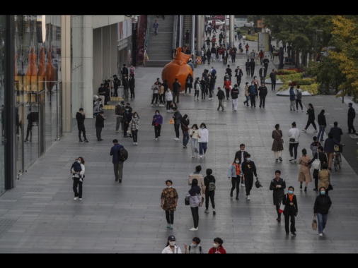 Cina: +5,3% il Pil del primo trimestre, batte le attese