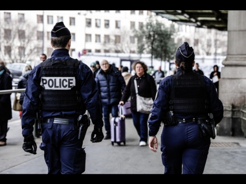 Parigi, nessun materiale esplosivo sull'uomo al consolato Iran