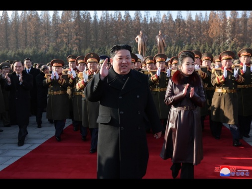 Corea del Nord, 'testato missile con testata super grande'