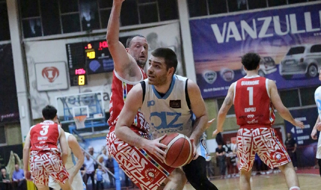 Basket, debutto playoff: Saronno travolge Lucca