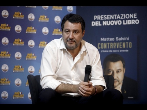 Salvini, Macron pericoloso, contrari a nostri soldati in Ucraina