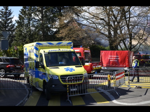 Un uomo accoltella diversi passanti in Svizzera, arrestato