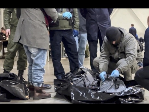 Russia: media, uccisi i sei detenuti Isis, ostaggi illesi