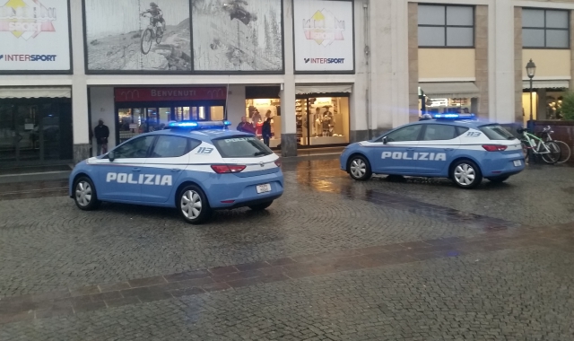 Varese, maxi rissa in piazza Repubblica