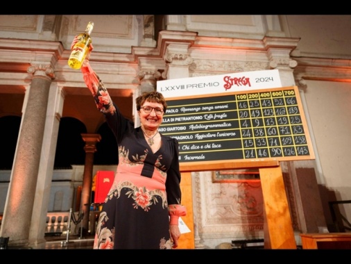 Donatella Di Pietrantonio vince il Premio Strega 2024