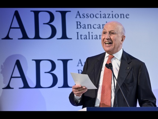 Abi, a giugno tassi sui mutui scendono al 3,56%