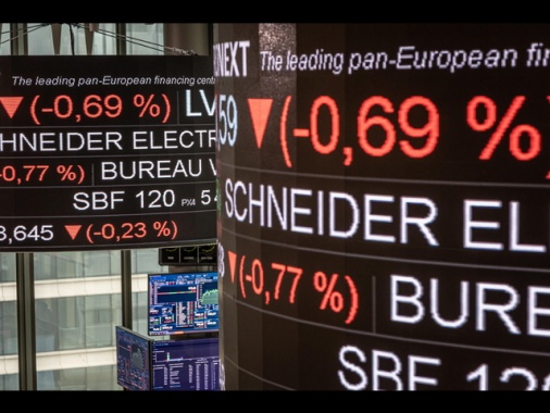 Borsa: l'Europa in avvio è in flessione, Parigi -0,64%