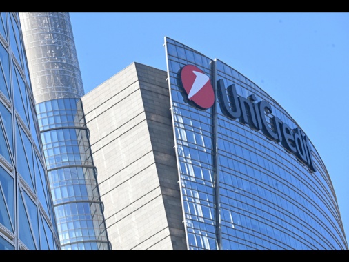 Unicredit, utile semestre previsto oltre 4,9 miliardi (+11%)