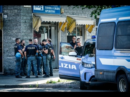 Giornalista aggredito davanti locale di estrema destra a Torino