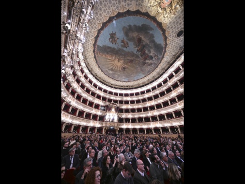 Sovrintendenti teatri lirici, illegittimo pensionare 70enni