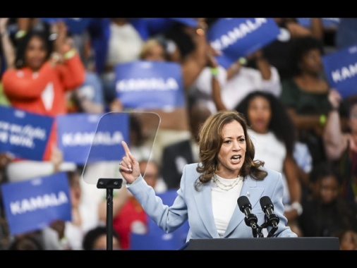 Harris a Trump, se hai qualcosa da dire dimmelo in faccia