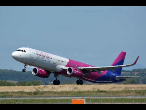 Wizz Air sospende i voli su Israele e Giordania