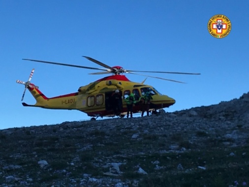 Precipita da sentiero sul Gran Sasso, muore escursionista