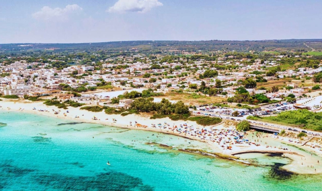 Picchiati e derubati sulla spiaggia nella notte di San Lorenzo