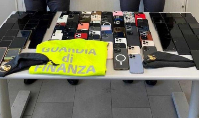 I cellulari sequestrati sul treno Zurigo-Milano