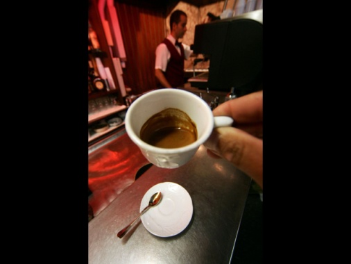 Scocchia (illycaffè), tazzina al bar potrebbe arrivare a 2 euro