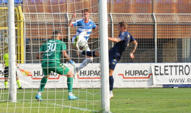 La Pro Patria ha iniziato il campionato contro il Renate (foto Domenico Ghiotto - Blitz)