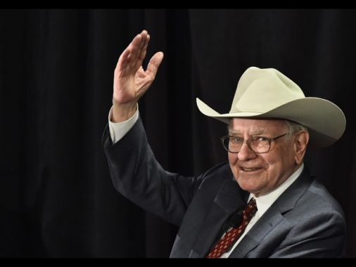 Berkshire Hathaway di Buffett vale 1.000 miliardi