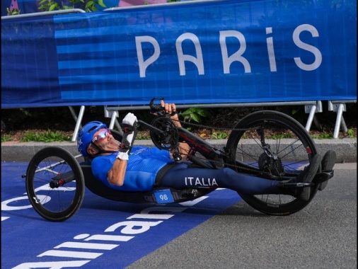 Parigi: ciclismo, argento per Mazzone in crono strada H2