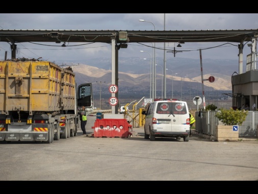 Israele chiude tutti i valichi di frontiera con la Giordania