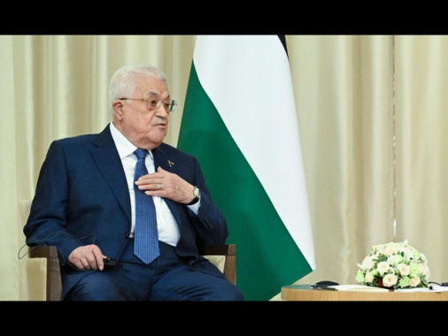 Media, ok Egitto a passaggio Abu Mazen da Rafah per Gaza