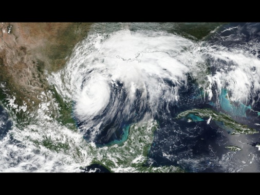 L'uragano Francine in Louisiana, 190.000 persone al buio