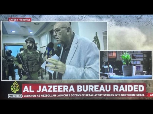 Esercito Israele in sede Al Jazeera Ramallah, stop 45 giorni