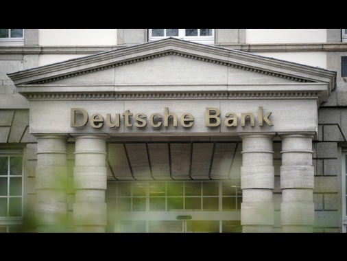 Deutsche Bank si sfila dalla partita su Commerzbank