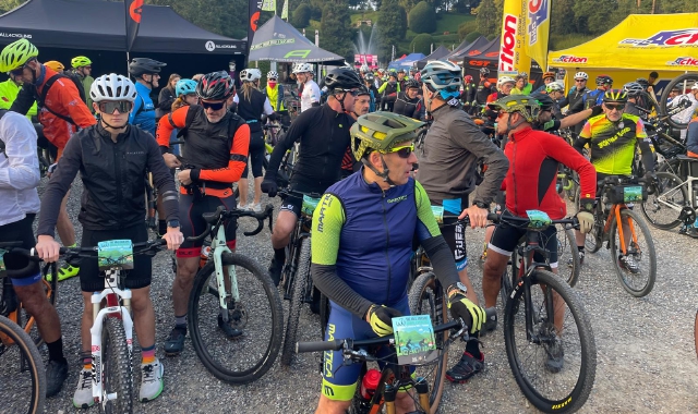 Varese, la gravel inaugura la quattro giorni in sella