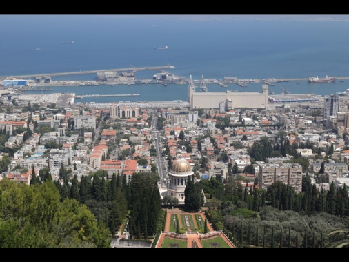 Idf, Hezbollah ha lanciato 100 razzi su Haifa in mezzora