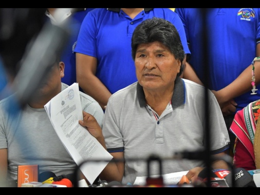 Bolivia, mandato d'arresto contro l'ex presidente Evo Morales