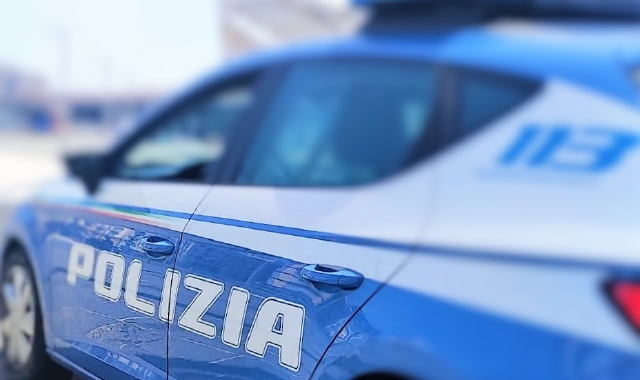 Una volante della polizia